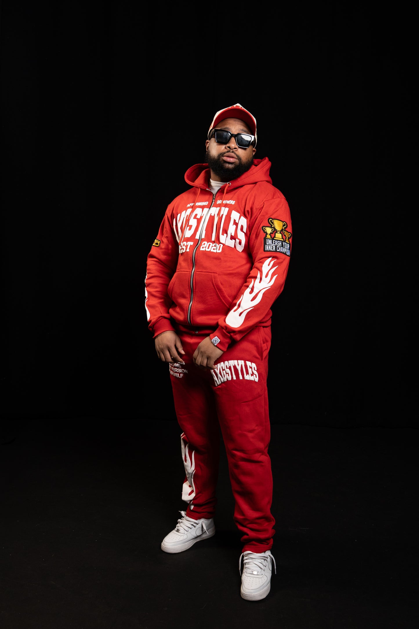 "TRUST IN YOURSELF" HOODIES (RED/WHITE)